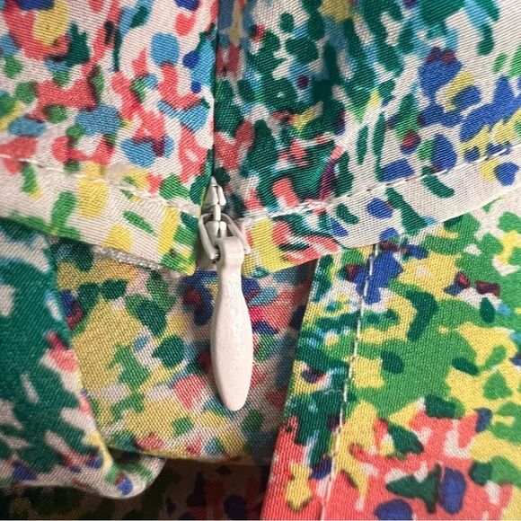 C. Wonder 100% Silk Sleeveless Watercolor Blouse Top Womens Medium Side Zip - Picture 3 of 6